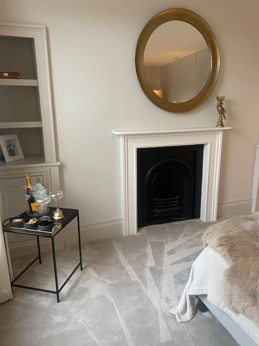 Luxury Georgian Apartment - 5 Minute Walk To Spa Bath Buitenkant foto