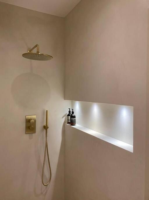 Luxury Georgian Apartment - 5 Minute Walk To Spa Bath Buitenkant foto