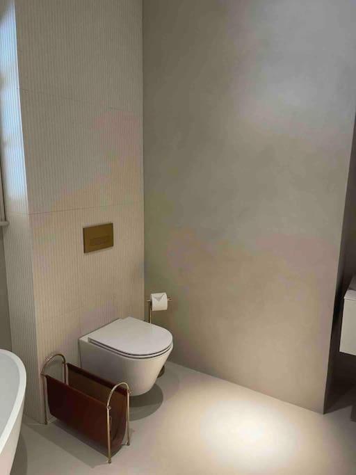 Luxury Georgian Apartment - 5 Minute Walk To Spa Bath Buitenkant foto