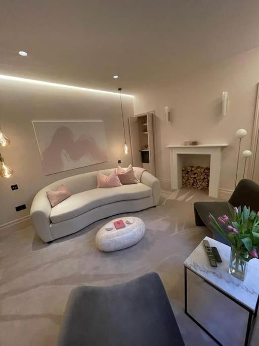 Luxury Georgian Apartment - 5 Minute Walk To Spa Bath Buitenkant foto